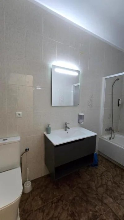 Hernani Bardenas — Foto 7