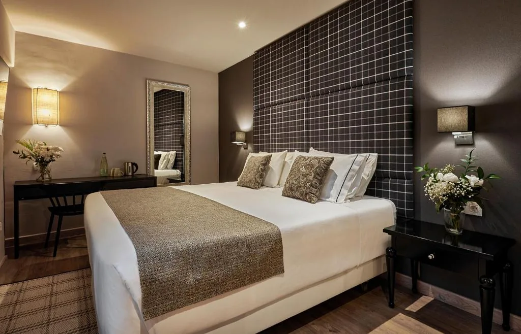 Komfort-Doppelzimmer — Hesperia Barcelona Barri Gòtic