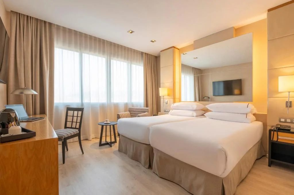 Chambre double standard - 1 ou 2 lits — Hesperia Barcelona Presidente