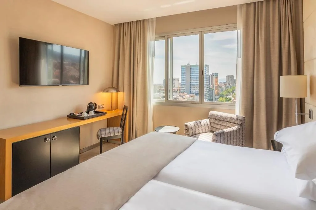 Chambre double standard avec vue - 1 ou 2 lits — Hesperia Barcelona Presidente