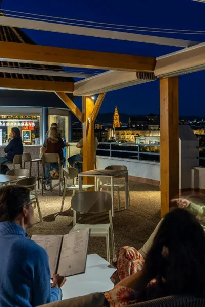 Hesperia Córdoba — 写真 5