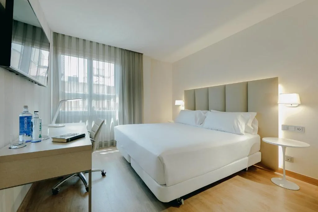 Doppelzimmer mit Stadtblick - 1 oder 2 Betten — Hesperia Murcia Centro