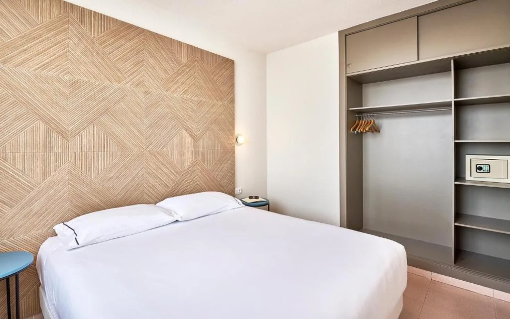 Komfort-Familienzimmer — Hesperia Sant Joan