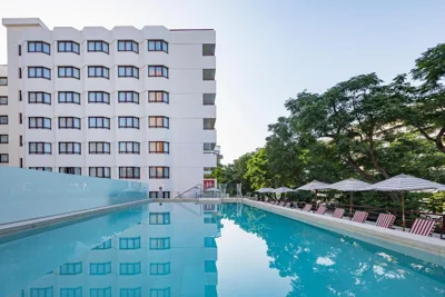 Hesperia Sevilla — foto 3