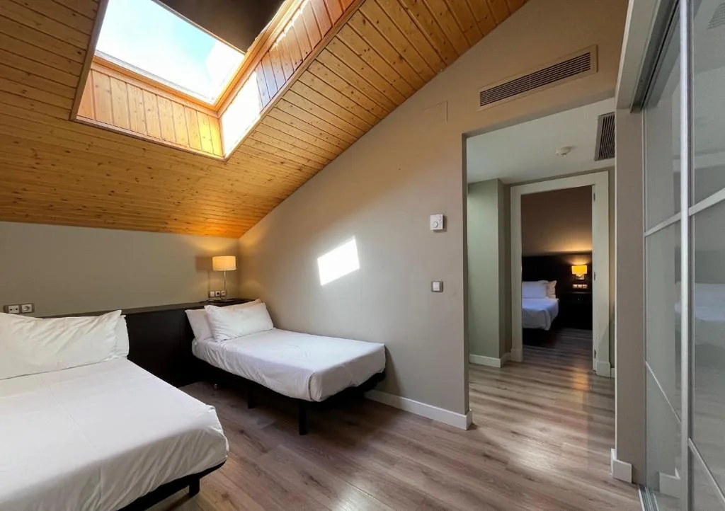 Familienzimmer/Maisonette — HG La Molina