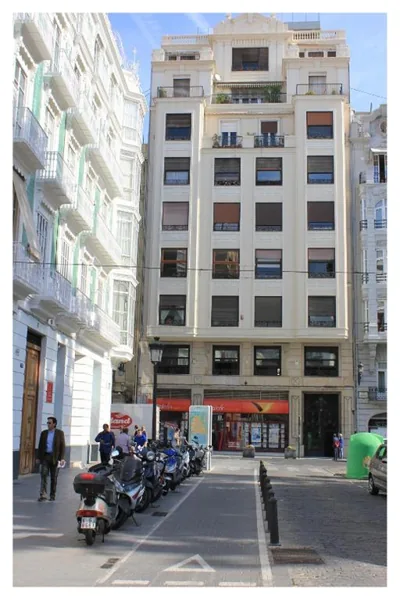 Hi Valencia Boutique — foto 8