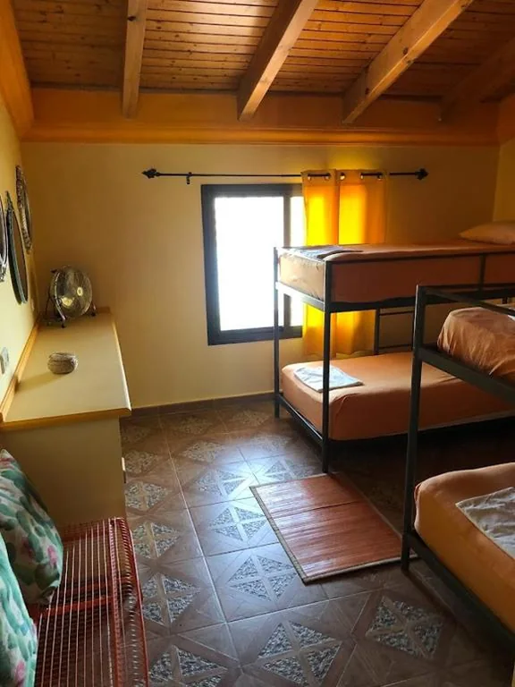 Habitación cuádruple — HIGOS CHUMBOS, CASA RURAL COMPARTIDO