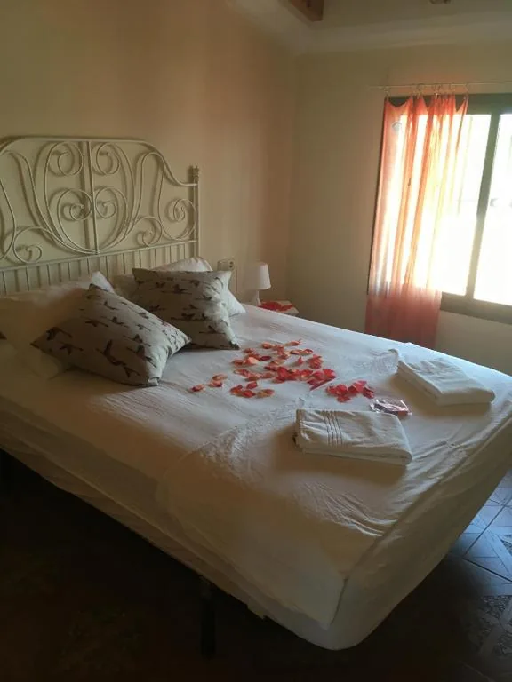 Habitación Doble — HIGOS CHUMBOS, CASA RURAL COMPARTIDO