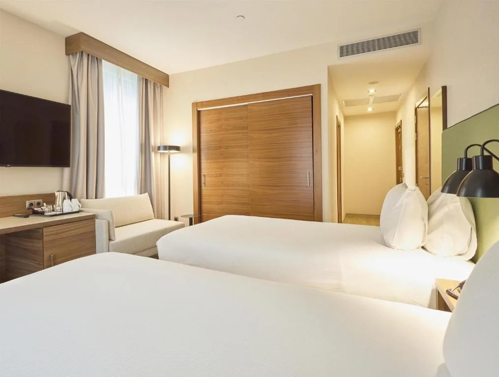 Verbundene Familienzimmer — Hilton Garden Inn Sevilla