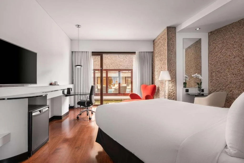 特大床 Relaxation 客房 — Hilton Madrid Airport