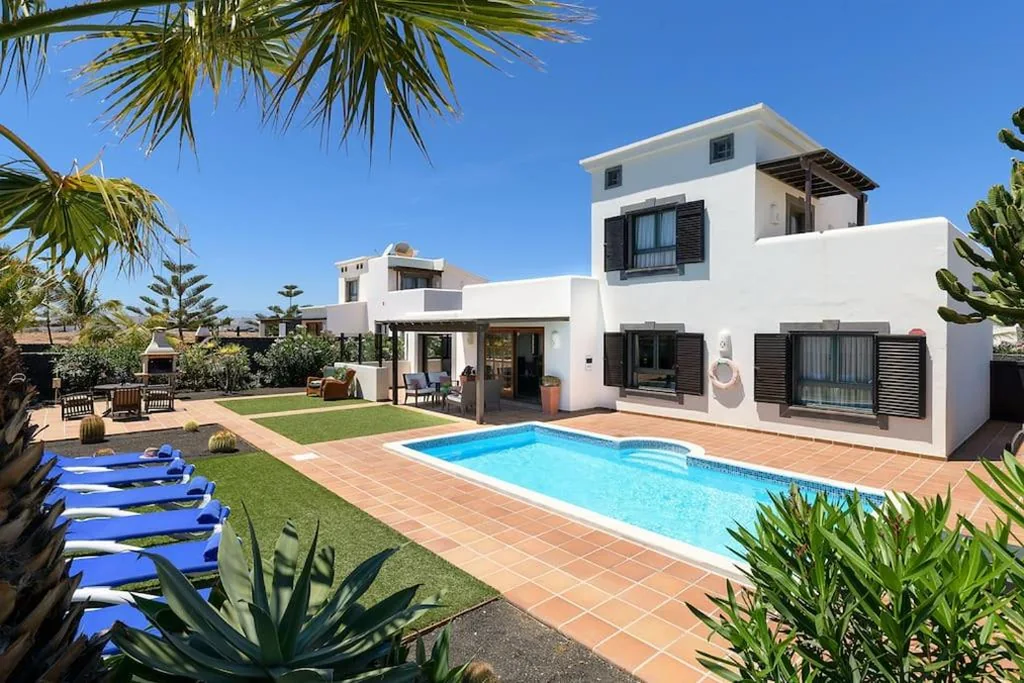 Three-Bedroom Villa — Hipoclub Villas, Aguamarina 10