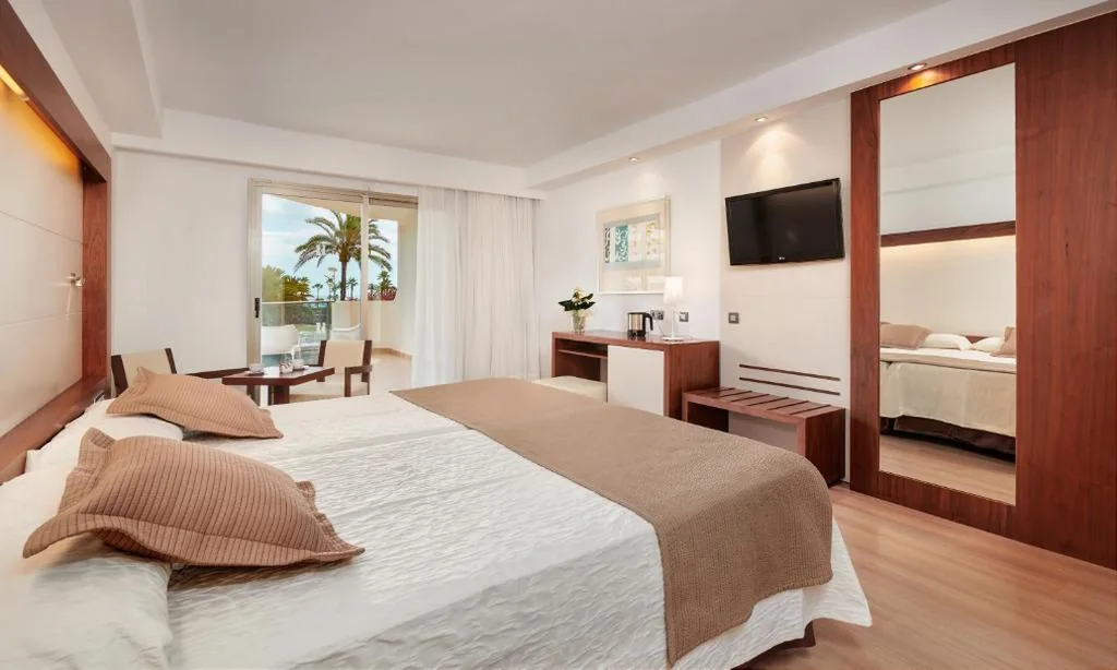 Standard-Doppelzimmer — Hipotels Cala Millor Park