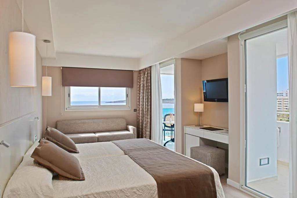Suite Junior con balcone — Hipotels Hipocampo - Adults Only