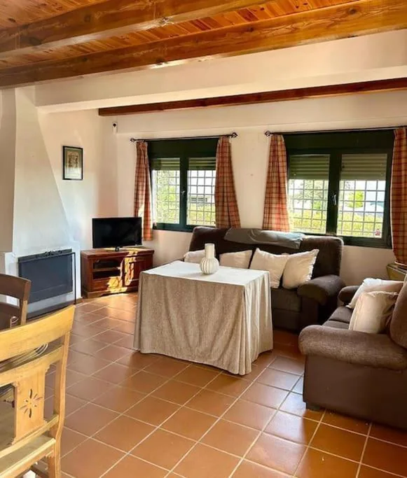 Villa mit 3 Schlafzimmern — Hispalis villa en Aracena