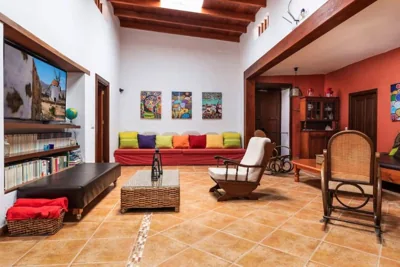 Histórica Villa con molino de viento — photo 6