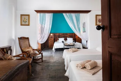 Histórica Villa con molino de viento — photo 8