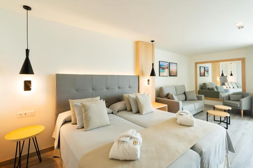 豪华小型套房 — HL Rondo Hotel