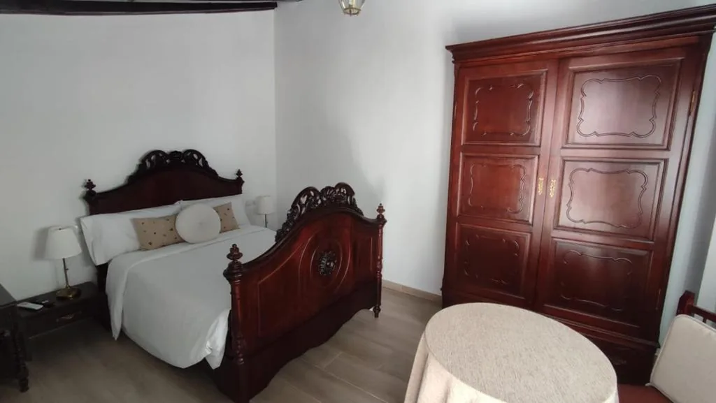 Camera doppia con bagno privato — Hogar de la plata