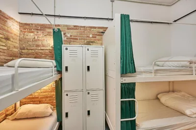 Hola Hostal Collblanc — foto 7