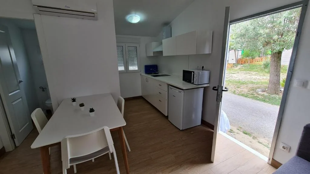 Bungalow familiare — HolaCamp Sabiñánigo