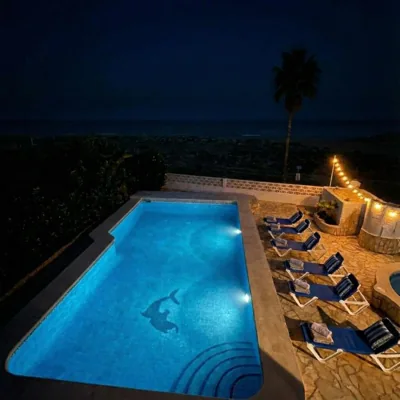 holaVivienda - Villa de lujo a pie de playa con piscina privada — foto 3