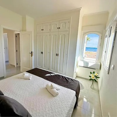 holaVivienda - Villa de lujo a pie de playa con piscina privada — foto 11