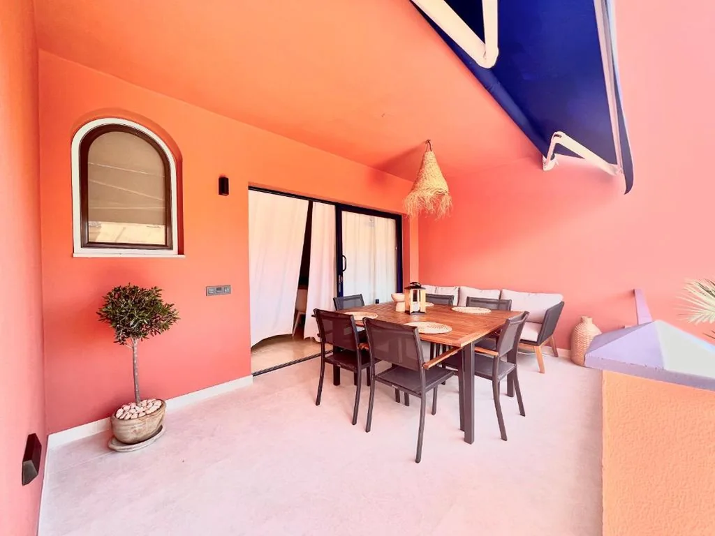 Casa vacanze con 3 camere da letto — Holiday home in meloneras with sea views, golf and private jacuzzi