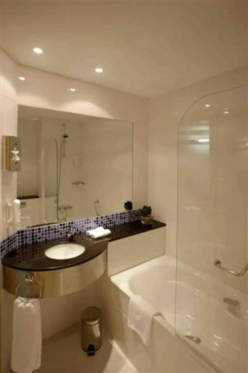 Quarto Standard com cama de casal grande - Pequeno-almoço gratuito — Holiday Inn Express Alcobendas by IHG