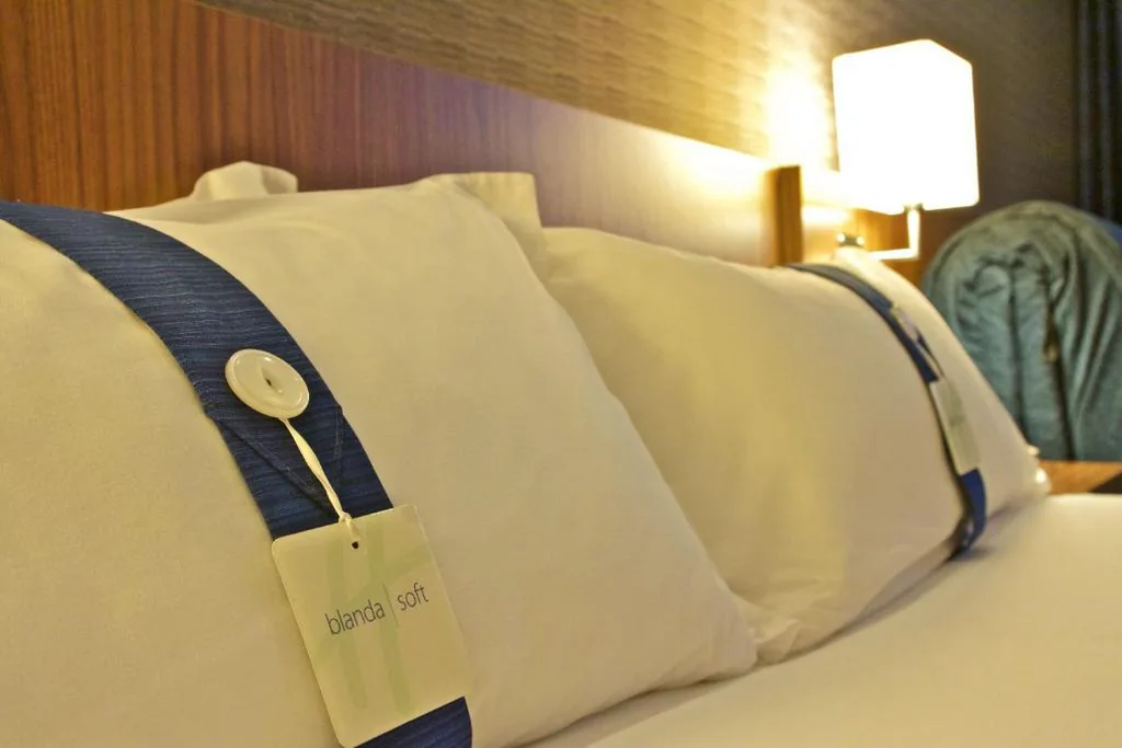 Standard Twin Room with Two Twin Beds - Smoking — Holiday Inn Express Campo de Gibraltar-Barrios by IHG
