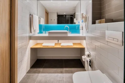 Holiday Inn Express - Madrid - Airport by IHG — photo 2