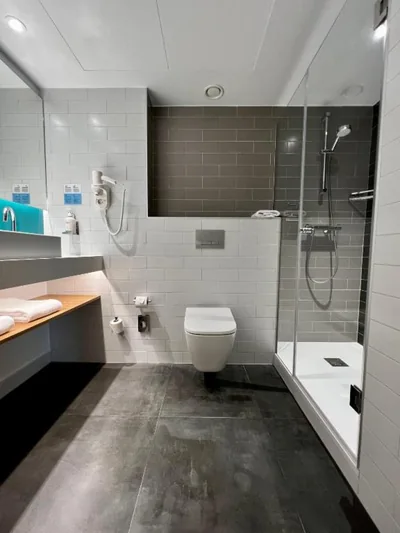 Holiday Inn Express - Madrid - Airport by IHG — photo 8