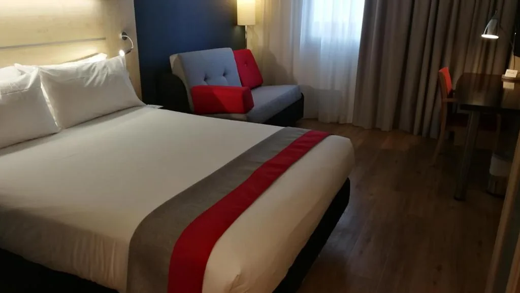 Habitación Estándar con desayuno gratuito — Holiday Inn Express Málaga Airport by IHG