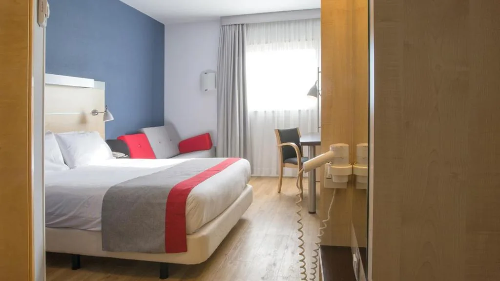 Standard Room with Large Bed - Free Breakfast — Holiday Inn Express Molins de Rei by IHG