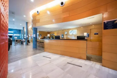 Holiday Inn Express Molins de Rei by IHG — photo 7