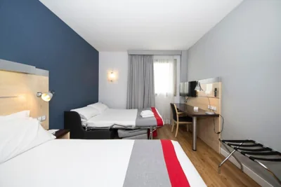 Holiday Inn Express Molins de Rei by IHG — photo 8