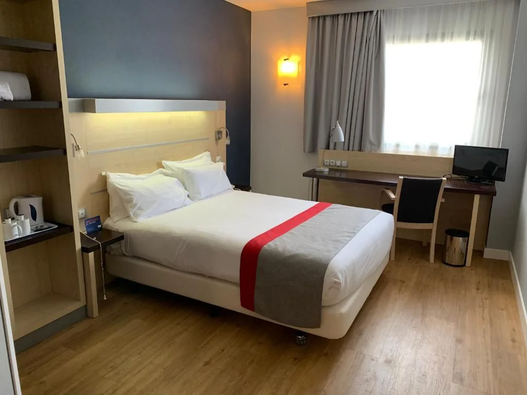 Quarto Duplo Standard com pequeno-almoço gratuito - Quarto adaptado — Holiday Inn Express Vitoria by IHG