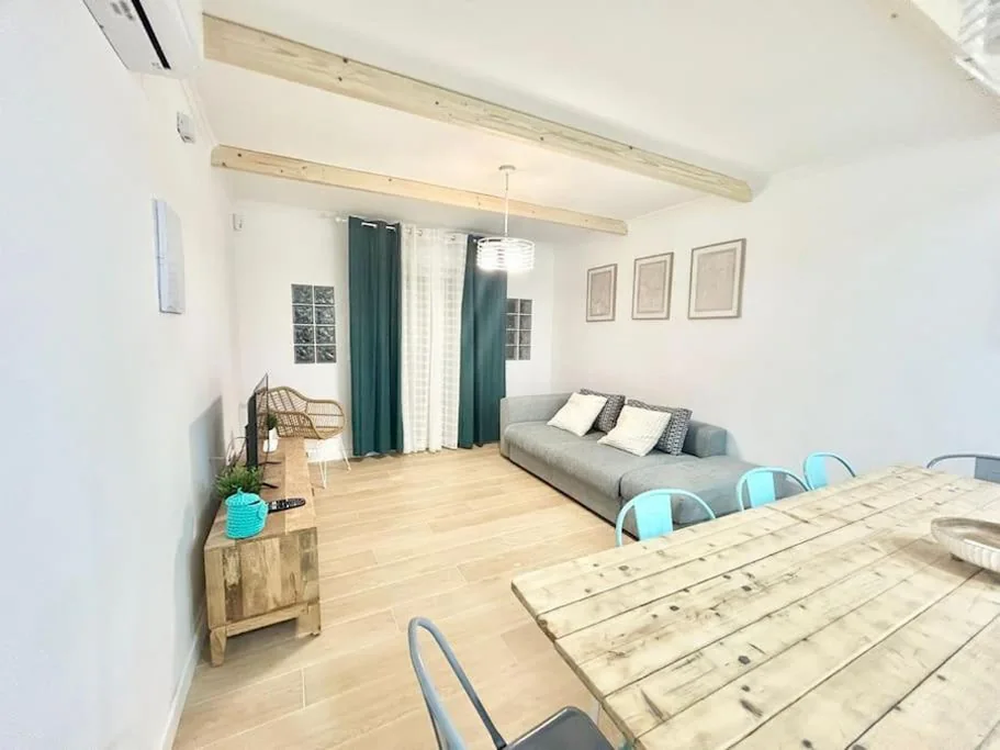 Home, tulipán Orihuela costa