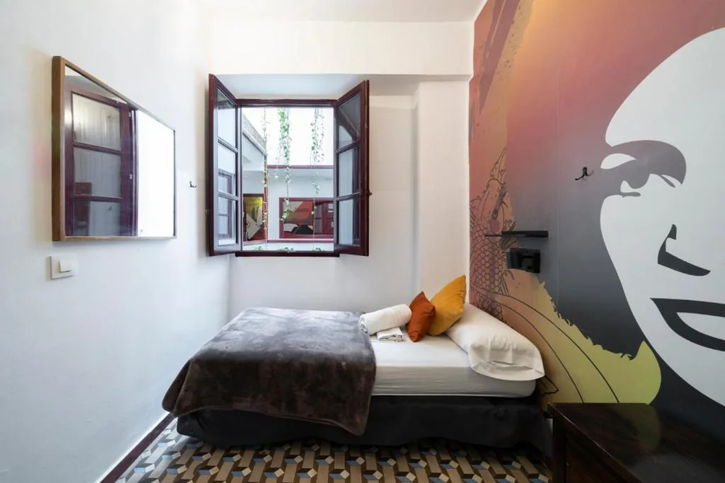 ツインルーム — Home Youth Hostel by Feetup Hostels