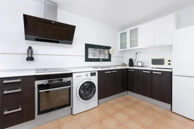 Home2Book Bright Villa with Pool, Corralejo — foto 4