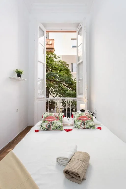 共用バスルーム付きダブルルーム — Home2Book Pensión Casablanca