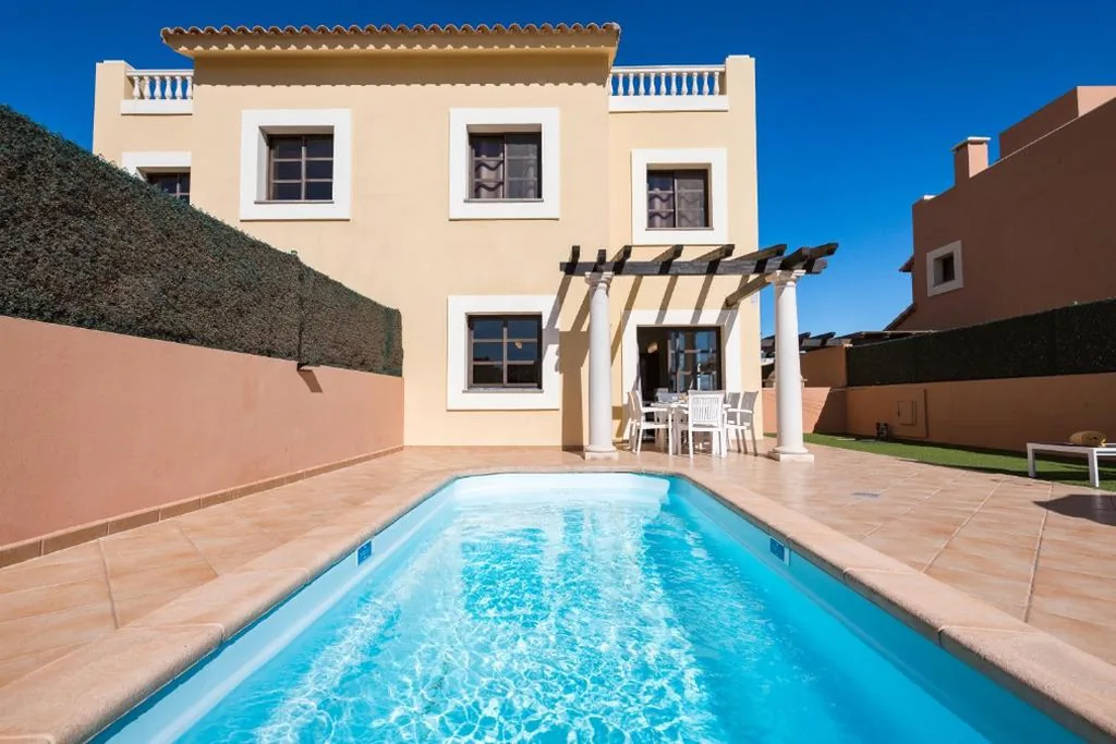 Moradia com 3 quartos — Home2Book Private Pool & Terrace, Aloha Sun Villa