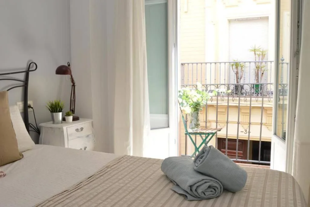 整栋度假屋 — HomeySeville-Preciosa Casa Independiente Alfalfa, Parking Optional