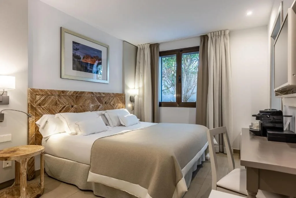 Doppelzimmer – 1 oder 2 Betten — Hoposa Niu