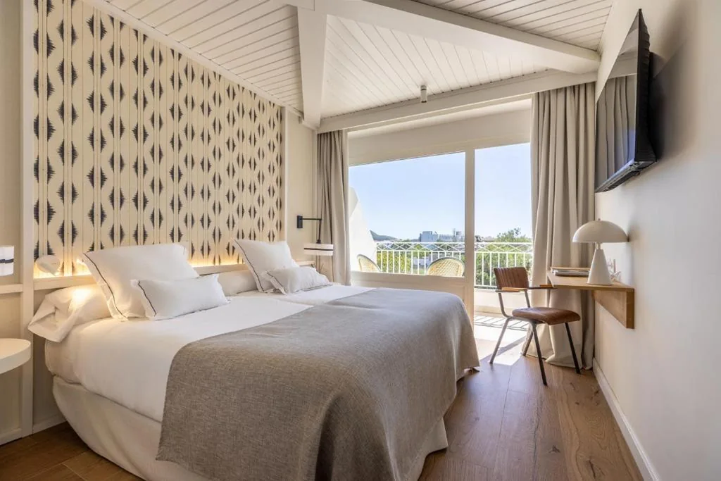 Quarto Duplo com Varanda — Hoposa Panorama