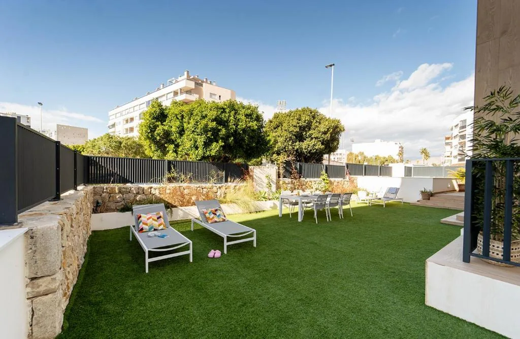 Apartment mit 2 Schlafzimmern und Garten — Horizonte Line - Be Line Group