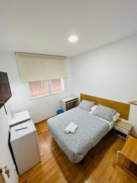 Double Room — HOSPEDAJE COLONIA VALLECAS