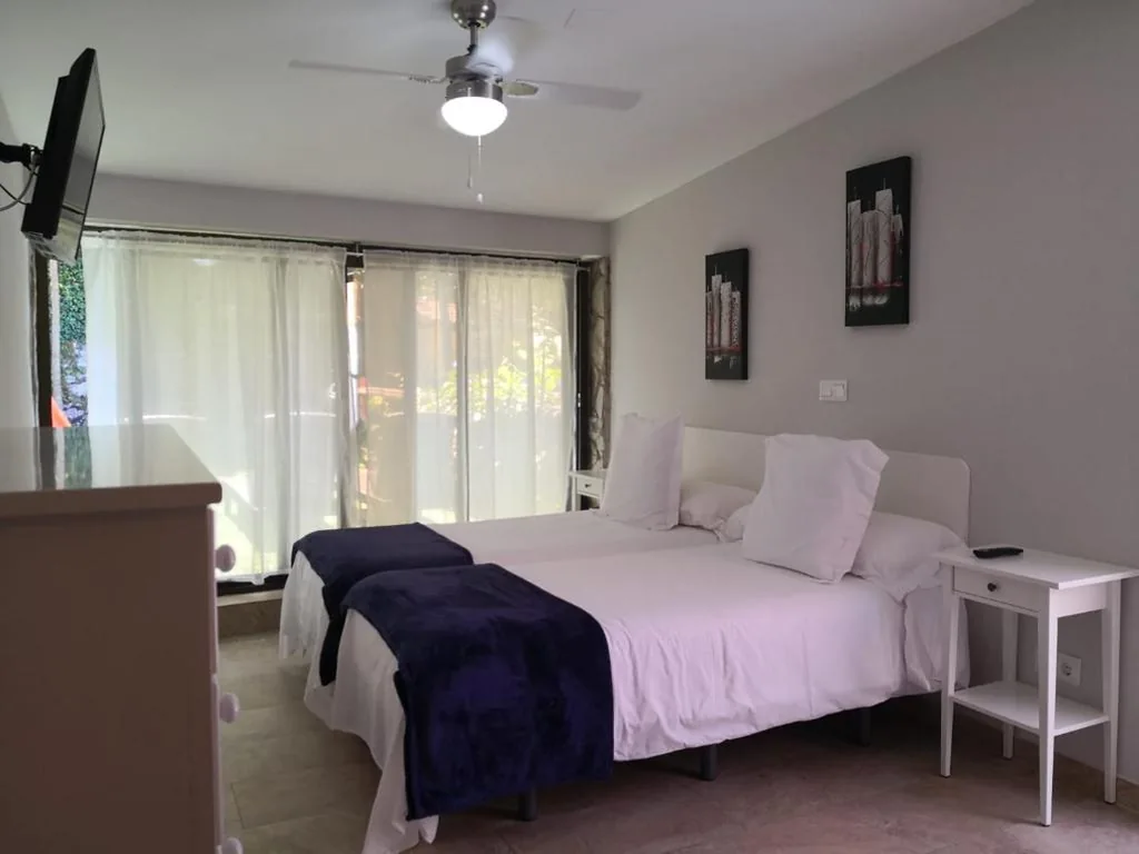 Camera quadrupla Comfort — Hospedaje Javier