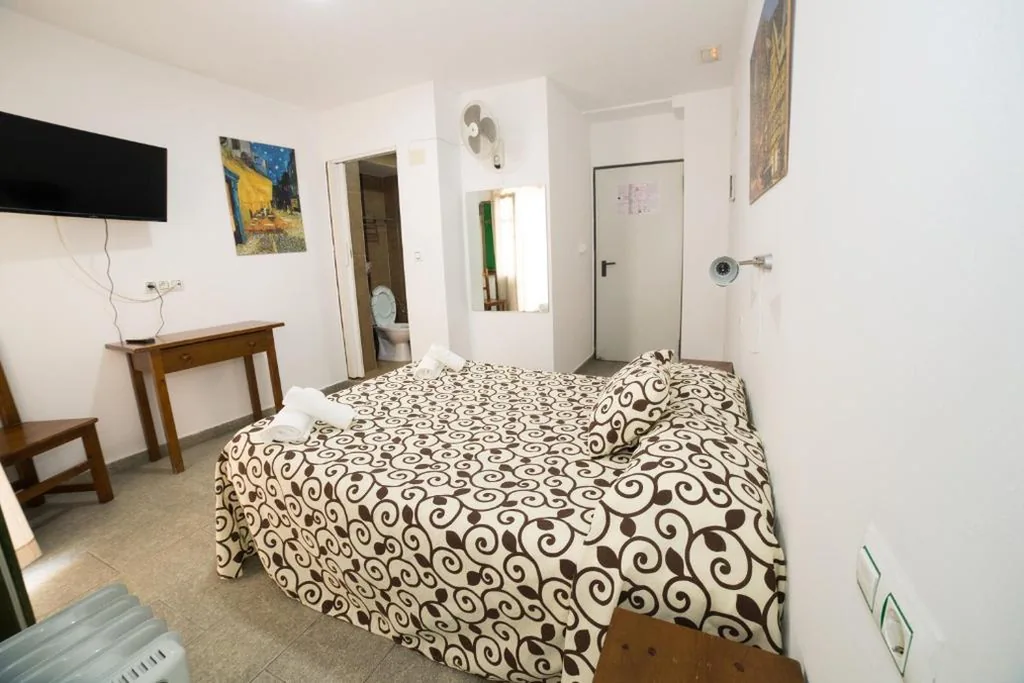 Habitación Doble — Hospedaje Lisboa Algeciras P Ca 0214 y A Ca 0232
