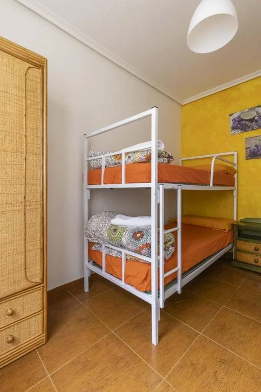 Chambre double avec salle de bains commune - 2 lits — HOSPEDAJE MARISA