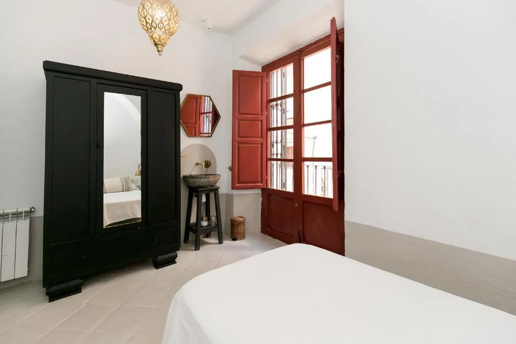 Dreibettzimmer mit Gemeinschaftsbad — HOSPEDAJE PENSIÓN LA ALMOHADA